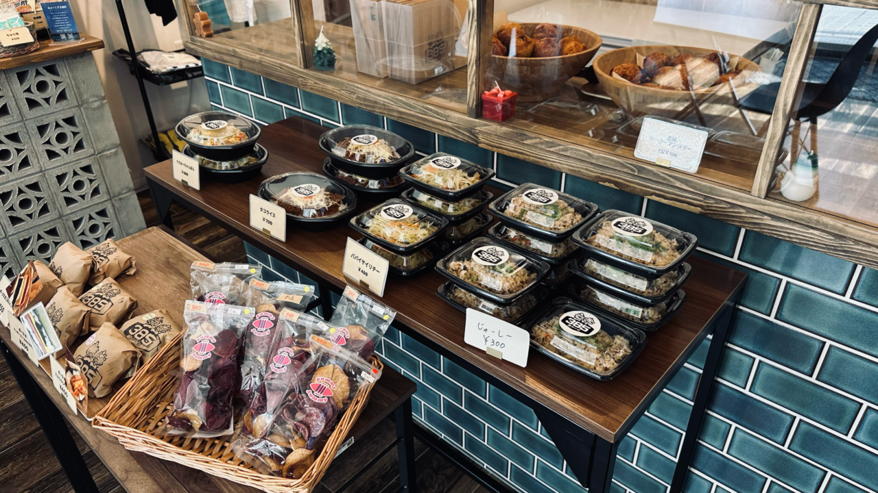 坂出市京町 沖縄弁当とサーターアンダギーのお店 385