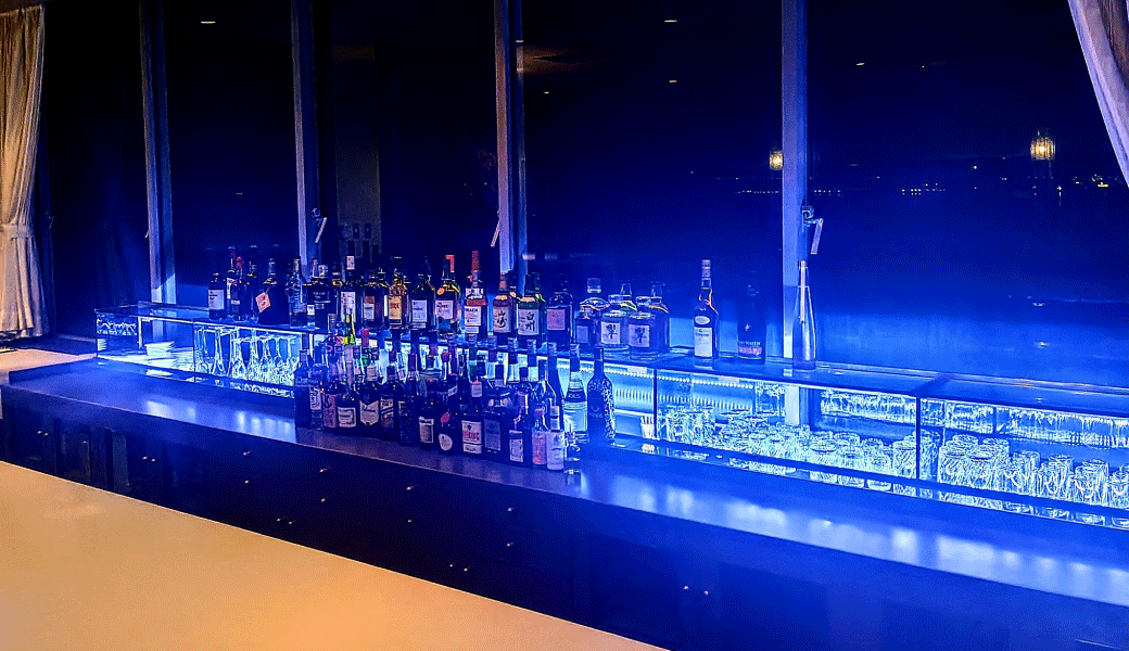 丸亀市富士見町 Sky Bar VEGA