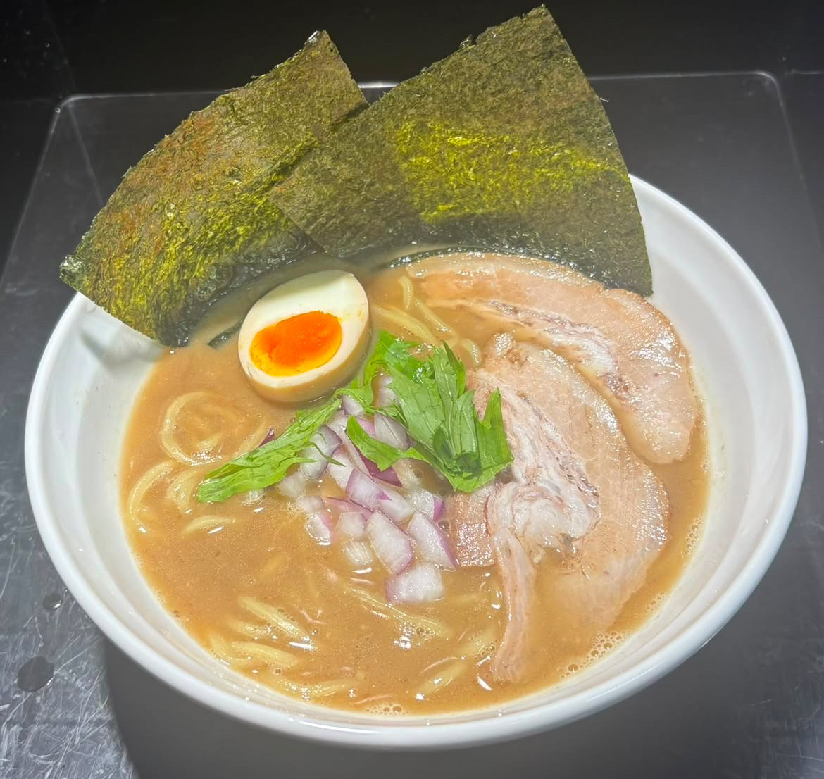 高松市鶴市町 麺屋 鶏侍